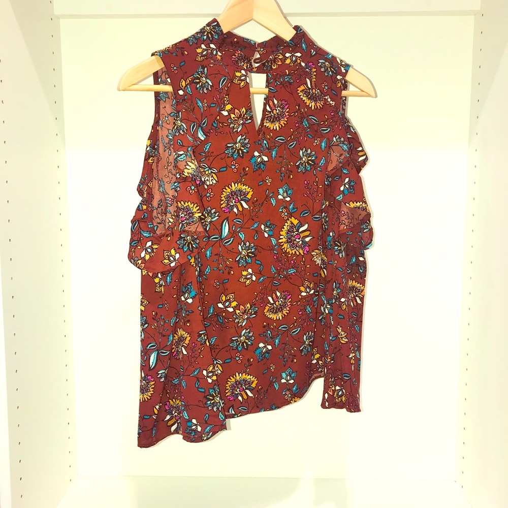 Meraki Floral *Shoulder Show Off* Blouse